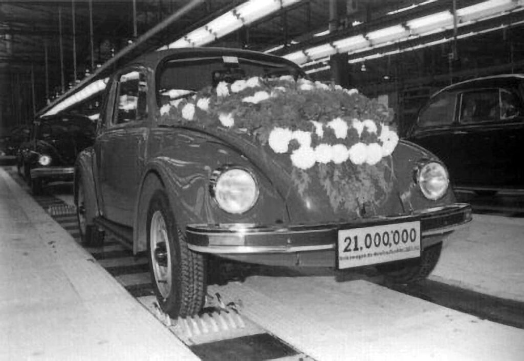 worldwide production record of 21 Million Beetles was celebrated at Volkswagen de México in Puebla