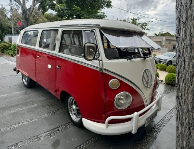 B284- VW KOMBI 1975