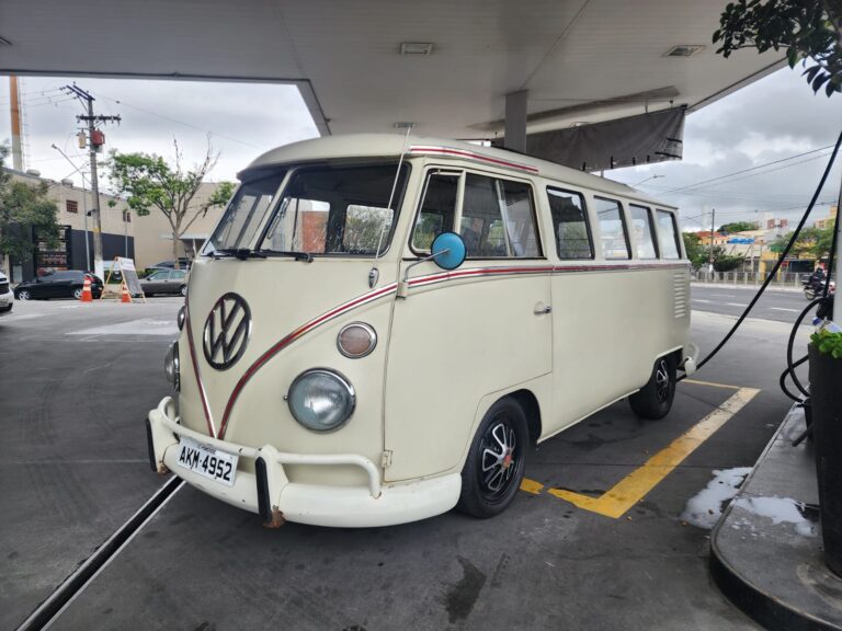 #592 – VW KOMBI 1971