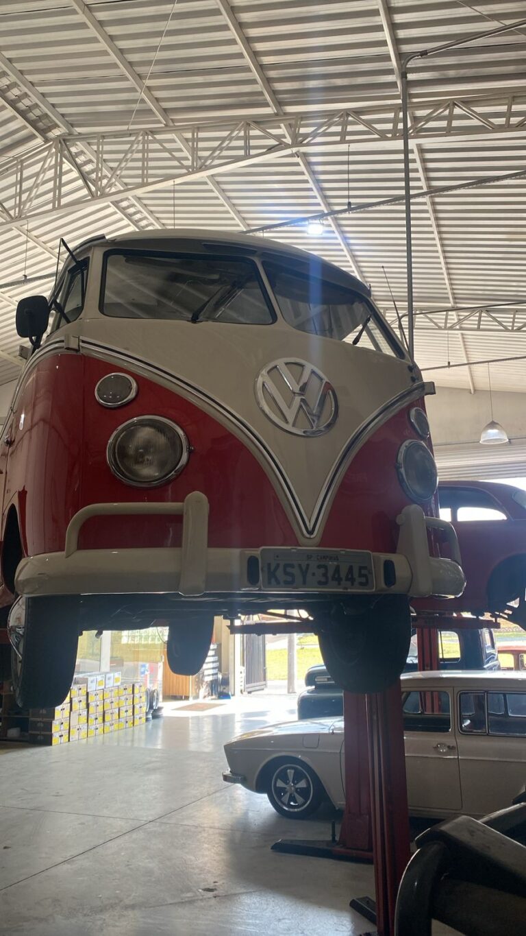 #716 – VW KOMBI 1972