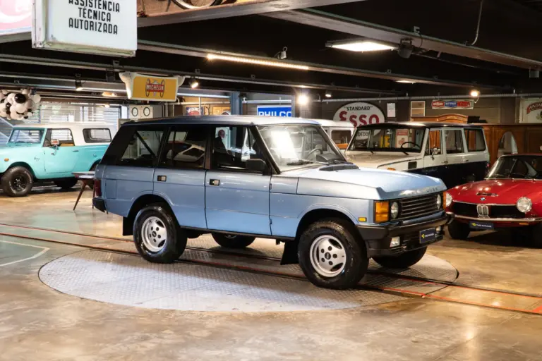 B033 – LAND ROVER RANGE ROVER CLASSIC 1988