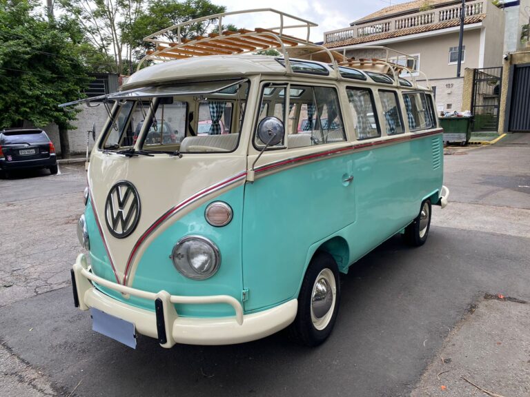 B046 – VW KOMBI 1974