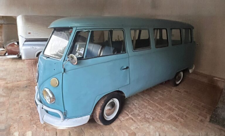 B304 – VW KOMBI 1973