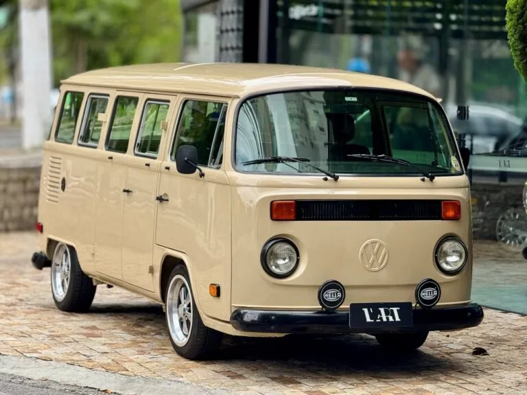 B325 – VW KOMBI 1984