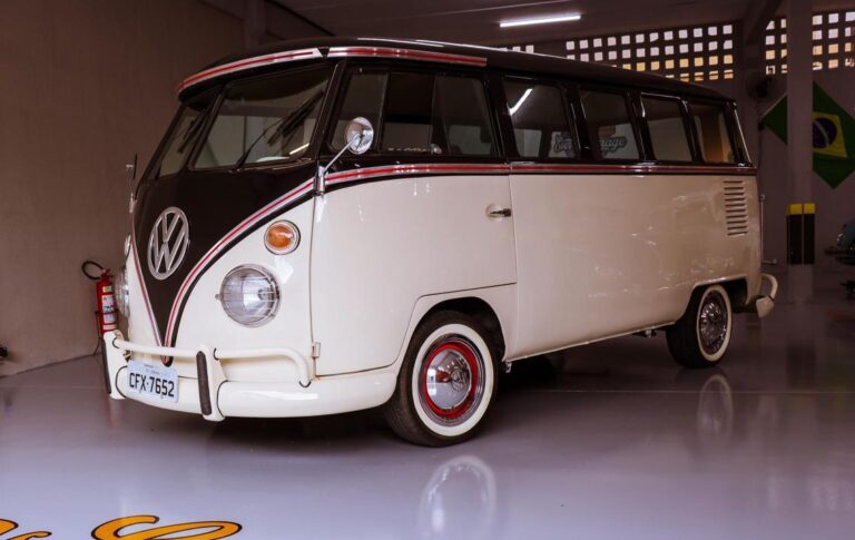 B407 – VW KOMBI 1973